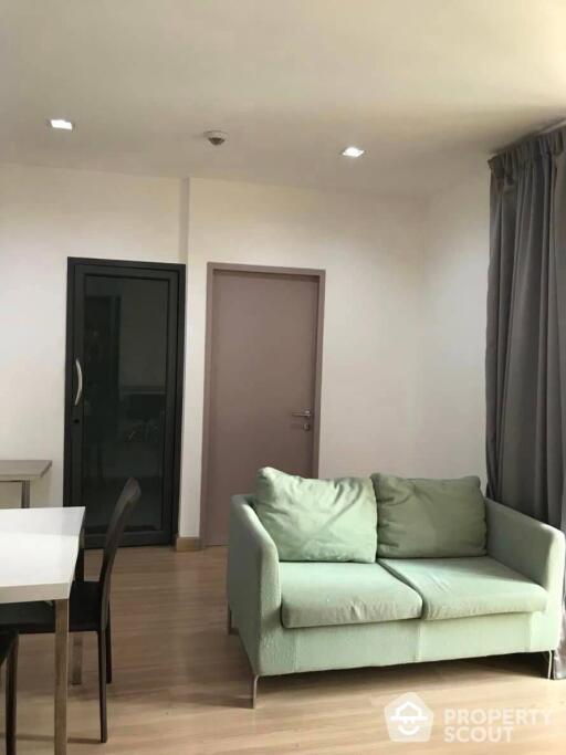 2-BR Condo at Ideo Mobi Phayathai near BTS Phaya Thai