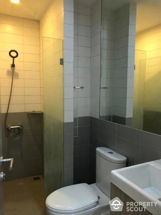 2-BR Condo at Ideo Mobi Phayathai near BTS Phaya Thai