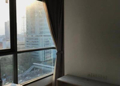 2-BR Condo at Ideo Mobi Phayathai near BTS Phaya Thai