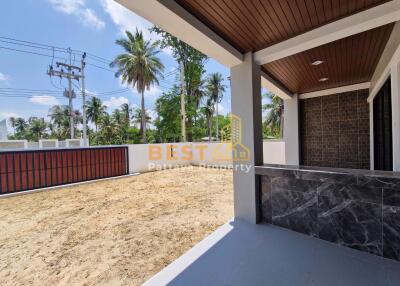 3 Bedrooms Villa / Single House Huay Yai H011779