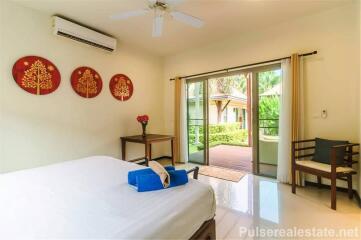 Modern 3-Bedroom Oriental-style Pool Niche Villa for Sale in Naiharn, Phuket