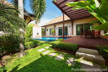 Modern 3-Bedroom Oriental-style Pool Niche Villa for Sale in Naiharn, Phuket