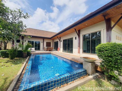 Modern Oriental-style 2-Bedroom Niche Pool Villa for Sale in Naiharn, Phuket