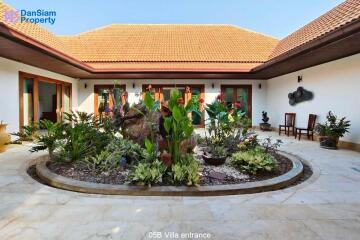 Balinese Design Mansion in Hua Hin at Hana Village2