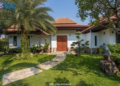 Balinese Design Mansion in Hua Hin at Hana Village2