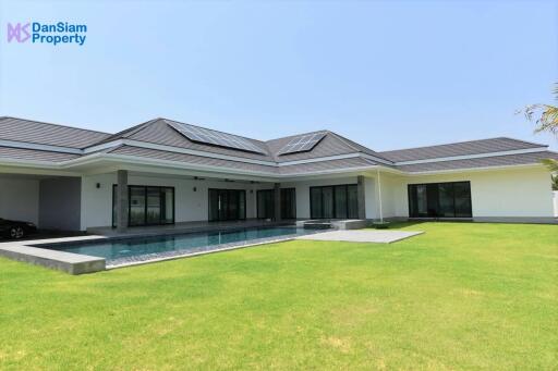 Large 4-Bedroom Pool Villa in Hua Hin at The Clouds
