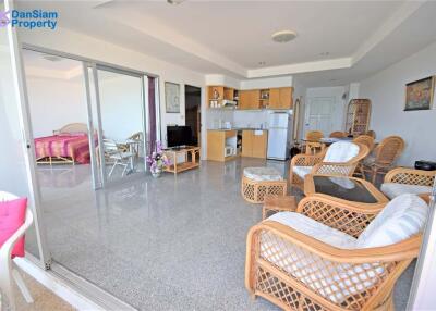 Beach Condo in Hua Hin with Panoramic Sea View