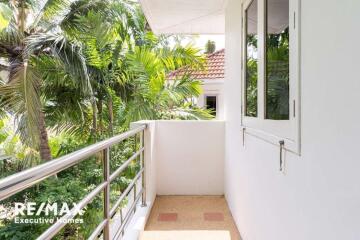 Beautifully appointed 2 bedroom villa in Bang Rak Samui for rent