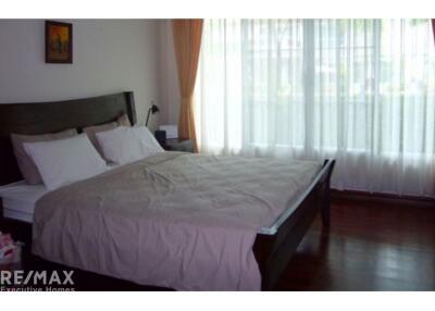 For rent single house - pool villa 4 bedrooms with share pool in secure compound Thonglor