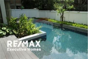 For Rent Modern House 4 Bedrooms with private pool in Sukhumvit 31