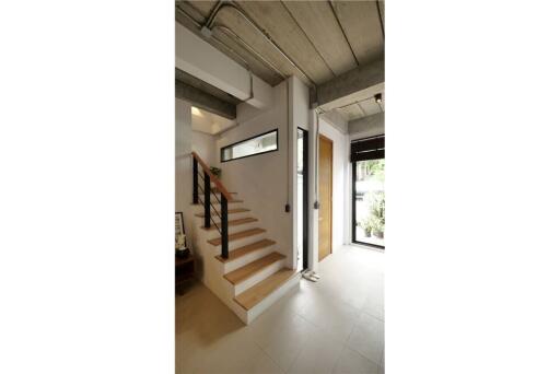 Modern Pet Friendly Townhouse - 2 Bedrooms - Ready to Move In - Soonvijai