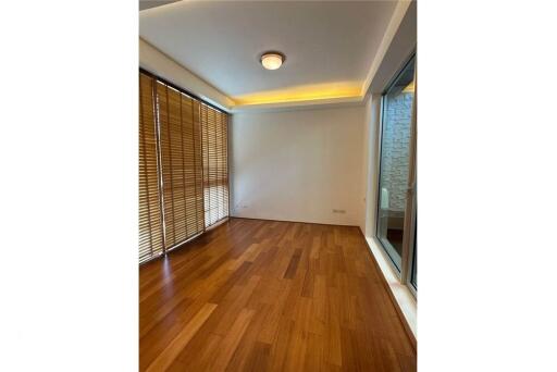 Modern 5-Story Townhouse at The Loft Sathorn  3 Beds, 3.5 Baths, Maid Room, Ample Parking