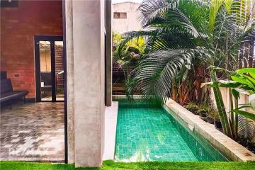 Single House 5 beds with priavte pool in Sukhumvit 63.