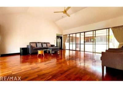For Rent: Charming 3 Bedroom Detached House with Pool in Sukhumvit 43, Near BTS Phrom Phong
