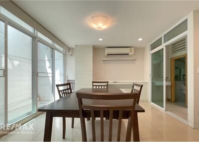 For Rent Minimalist 4BR Townhouse in Thonglor - Ideal for Home Office