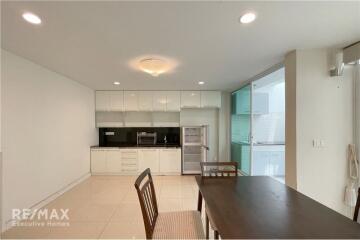 For Rent Minimalist 4BR Townhouse in Thonglor - Ideal for Home Office