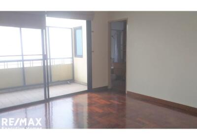 Private Townhouse For Rent Near Emquartier