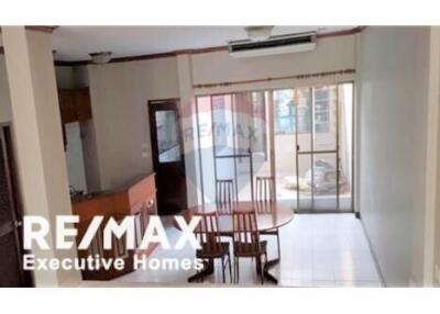 TOWNHOUSE 4 BEDS FOR RENT THONG LOR BTS