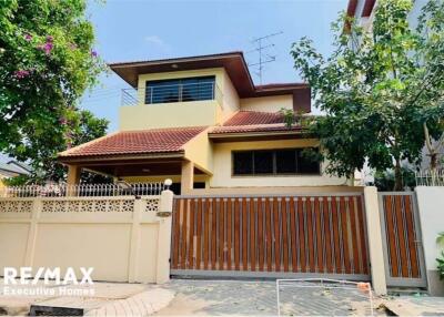 Single house in Sathorn area for RENT!!! 90K per Month