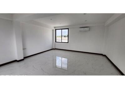 Brand New Huge Home Office For Rent - Phra Kanong