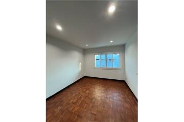 Delightful Peaceful House in Ari/Saphan Kwai Area!