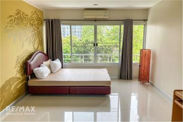 Spacious Detached House with Home Office near Sukhumvit BTS Thonglor