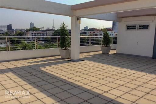 Spacious Detached House with Home Office near Sukhumvit BTS Thonglor