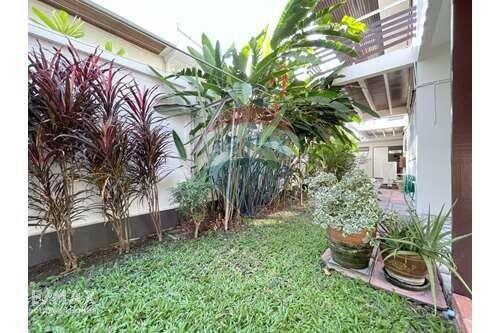 Greenery and Homey House for rent pet allowed Thonglor - Sukhumvit