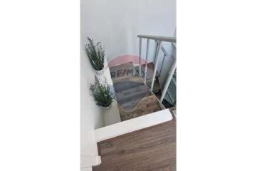Charming 3 Bed Townhouse for Rent with Private Yard in Thonglor Sukhumvit 55 - Small Pet Allowed