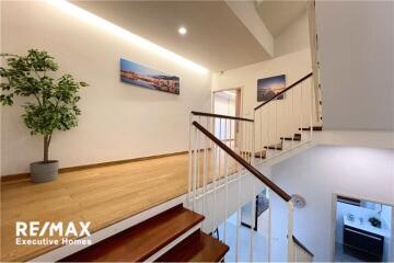 Modern Townhouse with 4 Bedrooms, Maid