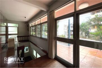 House with space 2 storeys Ideal for restaurants or spa close to BTS Thonglor.