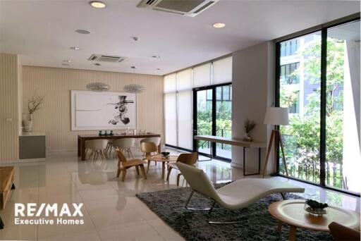 Effortlessly access condominium to Thong Lor and Sukhumvit area.