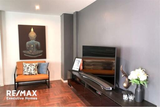 A modern house and facilities with great value and easy access from Bangna Trat 39 to Sukhumvit Road.