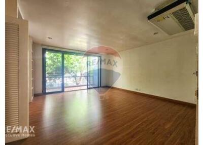 Large 4BR house near BTS Phrom Phong for rent