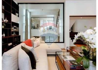 A Luxury Design House with Modern Style on the soi 71 Sukhumvit.