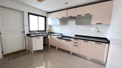 Condo Sukhumvit 61 Large Balconies