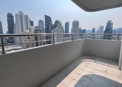 Condo Sukhumvit 61 Large Balconies