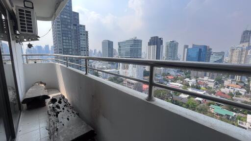 Condo Sukhumvit 61 Large Balconies