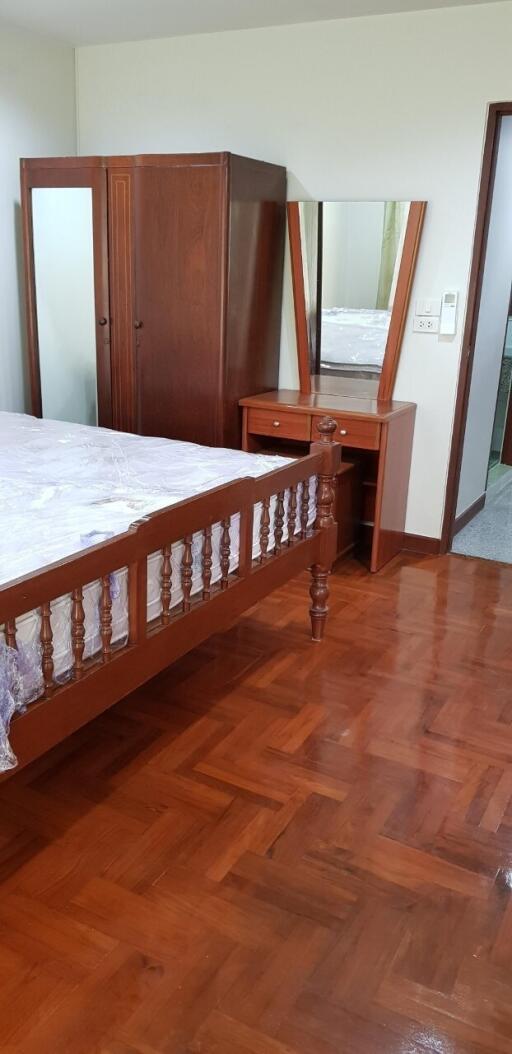 Condo for Rent at Wittayu Complex