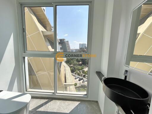 1 bedroom Condo in The Cove Wongamat