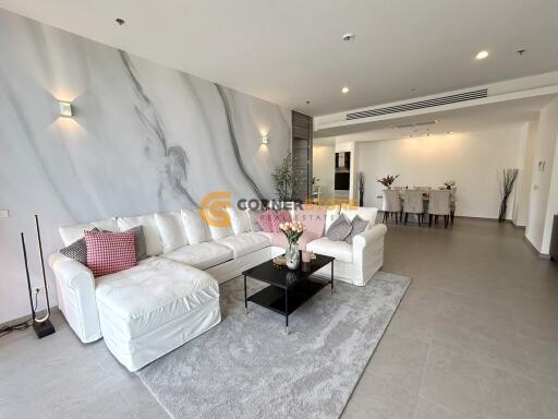 2 bedroom Condo in The Cove Wongamat