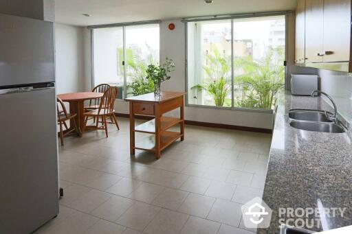 3-BR Apt. near BTS Surasak