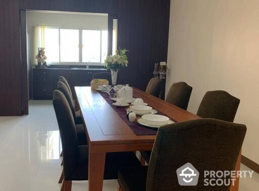 3-BR Apt. near BTS Ekkamai (ID 408826)