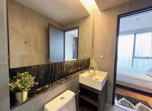 1 bed Condo in The Lumpini 24 Khlongtan Sub District C020935