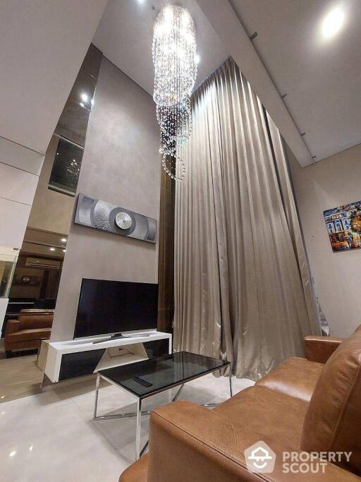 1-BR Condo at Villa Asoke near MRT Phetchaburi