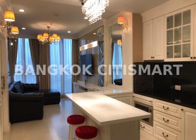 Condo at Noble Ploenchit for rent