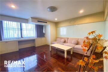 For Sale Spacious 4 bedrooms with balcony on 16 floor@Oriental Towers