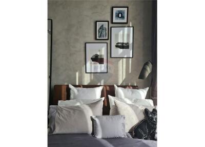 2 Bed condo for RENT with Uniq Style