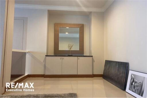 Luxurious Sukhumvit Condo: 3 Beds, 3 Baths