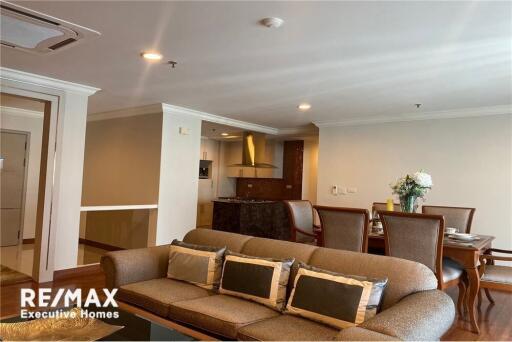 Luxurious Sukhumvit Condo: 3 Beds, 3 Baths